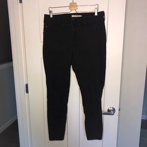 Torrid Black 3 Button Jegging